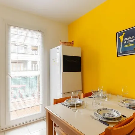 Nicolas - 2 Chambres, Balcon, Parking Prive, Clim Daire *